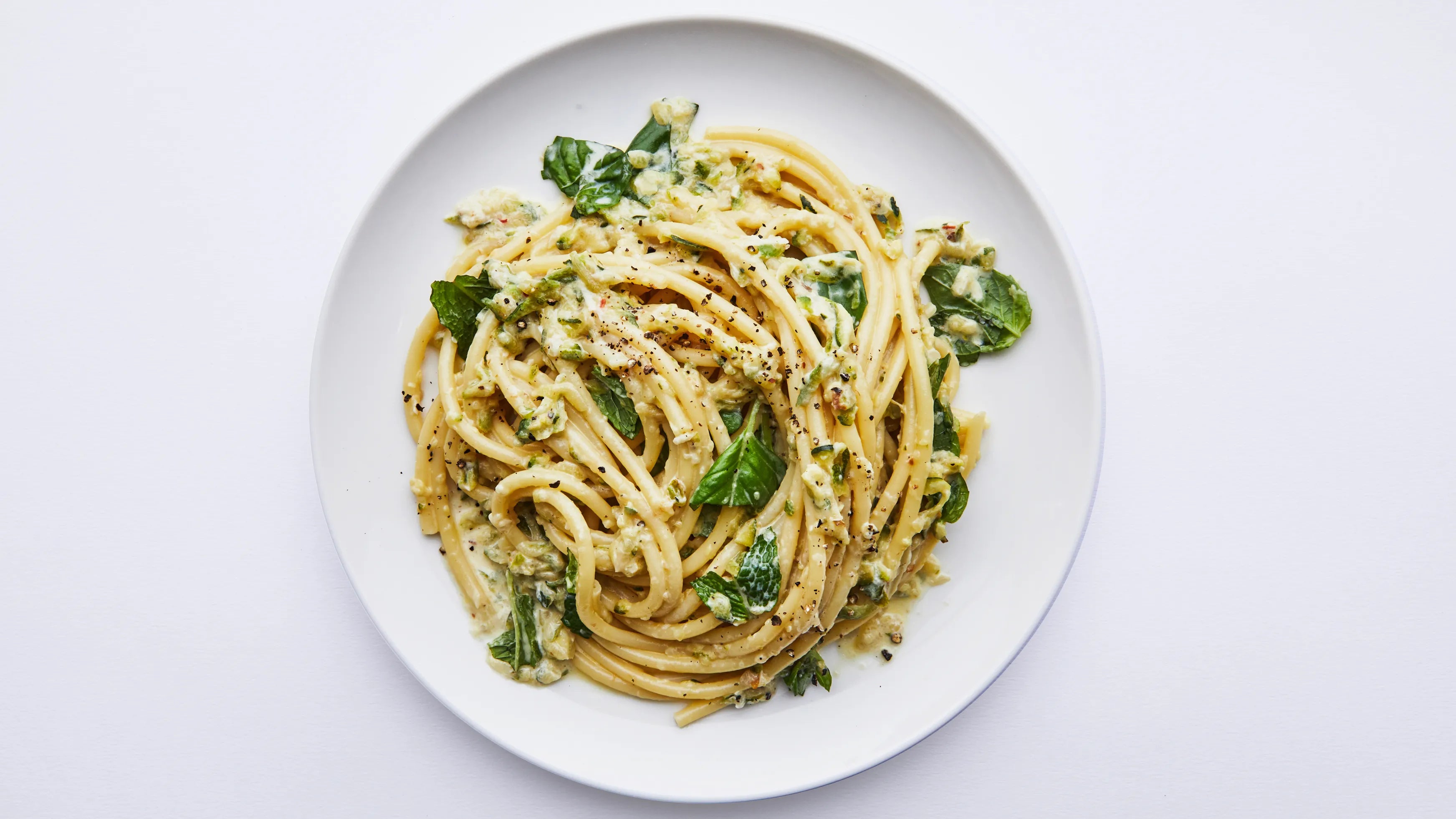 Creamy Parmesan Zucchini Pasta: A Quick Weeknight Delight  &ndash; Geedel